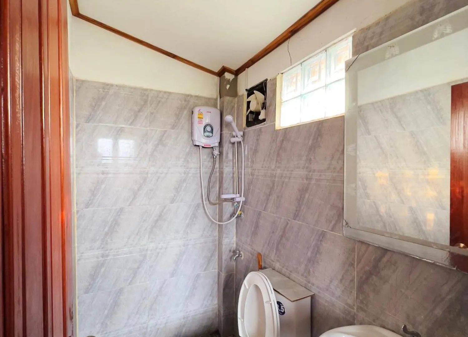 Pensjonat Bansuan Homes Luang Prabang